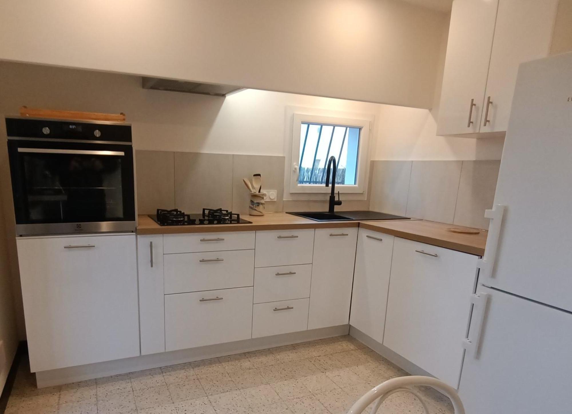 Grand Appartement, 2 Chambres Et Jardin Nîmes Exteriör bild